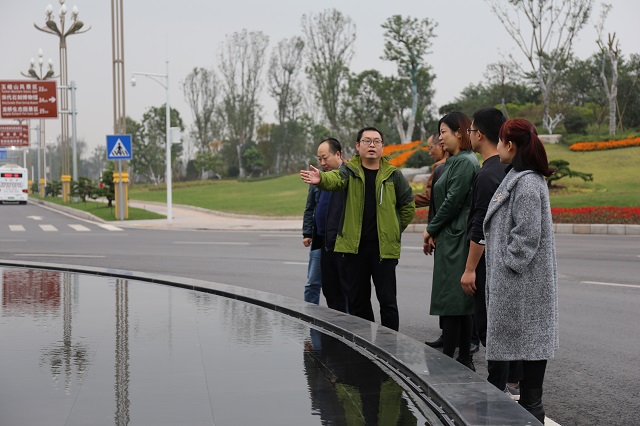 瀘州園林綠化維護.jpg 瀘州園林綠化維護.jpg